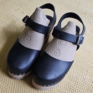 MIA ABBA BLACK LEATHER CLOGS SANDALS EUC SIZE 36